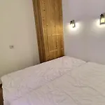 Confortable 2 Pieces, Skis Aux Pieds, Animaux Admis - Fr-1-182a-37 Apartment Courchevel